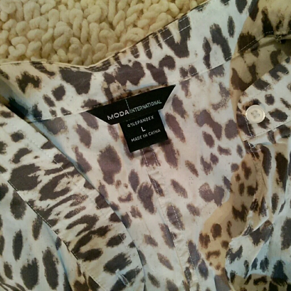 Moda International button front abstract blouse